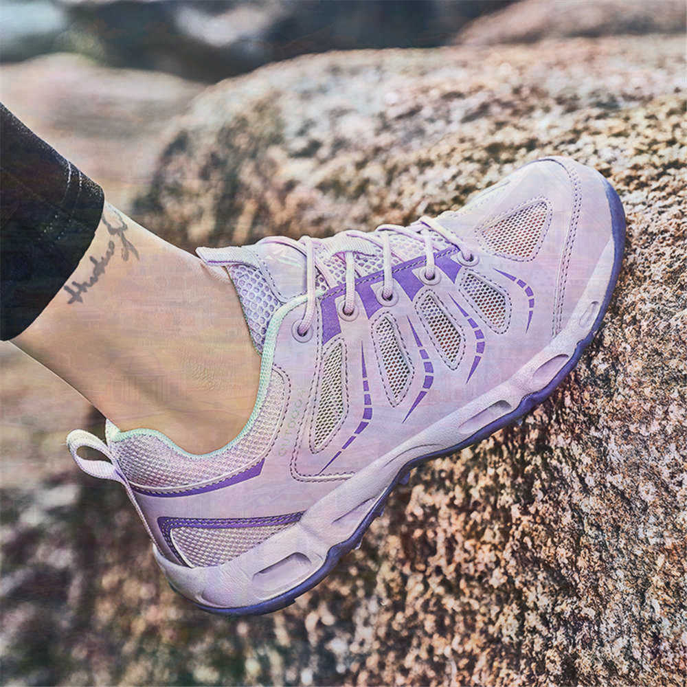 Sumer Round Tip Silver Sneaker - Tech Accessories Brands 리뷰 및 가격