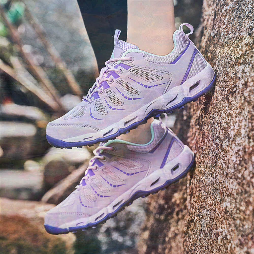 Sumer Round Tip Silver Sneaker - Tech Accessories Brands 리뷰 및 가격